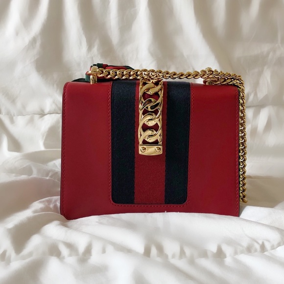 Gucci Mini Sylvie Leather Shoulder Bag - Picture 2 of 3